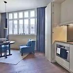 Отель Five Stars 8 Building 4*