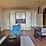 Отель Five Stars 8 Building Лиссабон