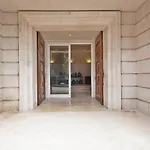 Отель Five Stars 8 Building 4*