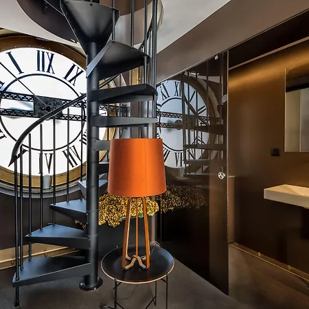 Five Stars 8 Building Hotel 4*