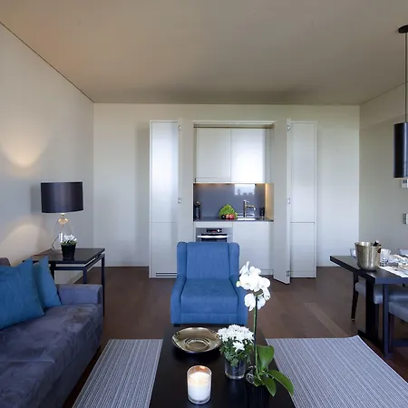 Five Stars 8 Building Hotel 4*