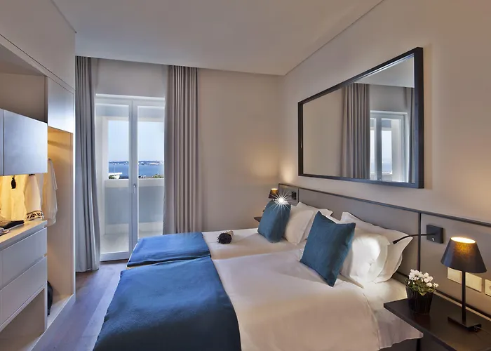 Five Stars 8 Building 4*