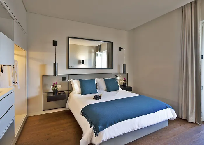 Hotel Five Stars 8 Building 4*