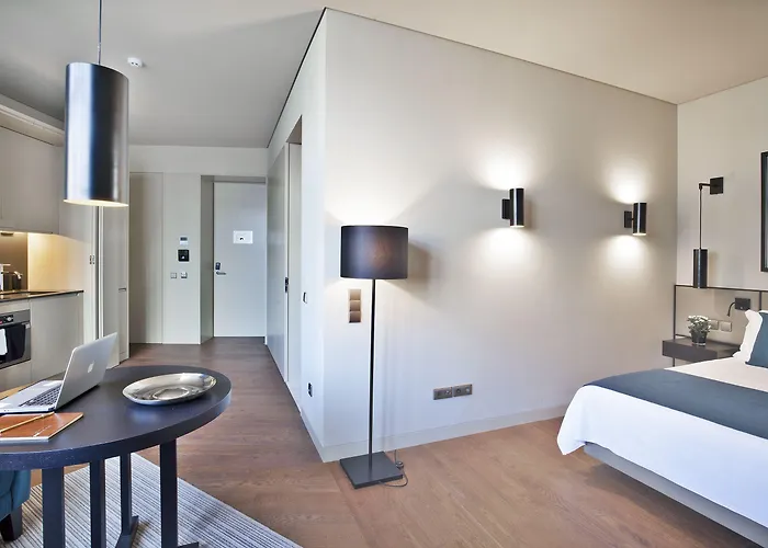 Five Stars 8 Building