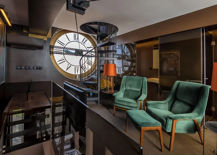 Hotel Five Stars 8 Building 4*