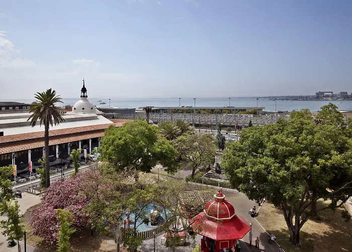 Five Stars 8 Building Lizbona