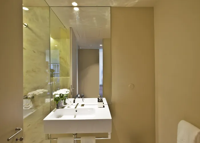 Hotel Five Stars 8 Building 4*